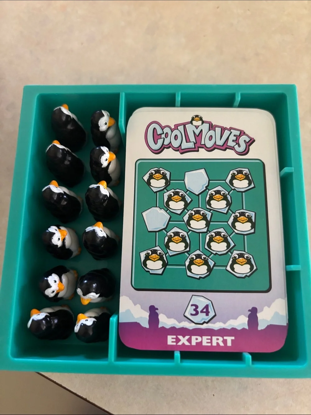 Discovery Cool Moves! Kids Strategy Game - Teal, White & Yellow